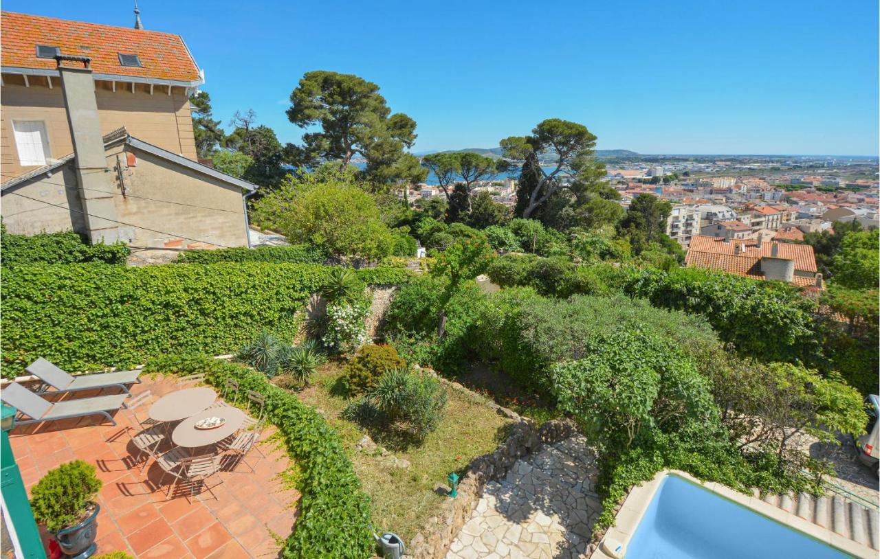 Cozy Home In Sete With Outdoor Swimming Pool Kültér fotó
